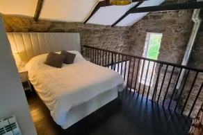 Beautiful Cornish barn in the stunning Lamorna valley with large garden - Image 4