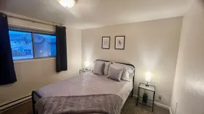 Entire unit 2 Bdrm queen beds full kitchen patio - Image 4