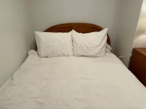 Addison Garden Apartment - Image 2