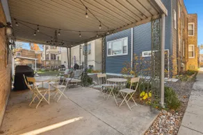 Addison Garden Apartment - Image 4