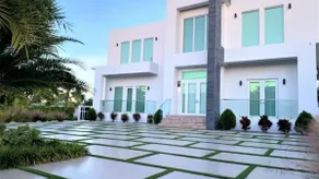 Fantastisches Haus mit 4 Schlafzimmern, 5 Bädern mit Pool und Außenküche, direkter Zugang zum Meer b - Image 5