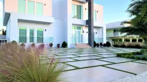 Fantastisches Haus mit 4 Schlafzimmern, 5 Bädern mit Pool und Außenküche, direkter Zugang zum Meer b - Image 2