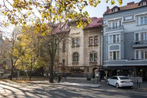 Stylish Duplex for Groups in Central Bucharest - Image 4