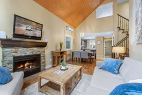 3 bedroom cottage close to Rathtrevor Beach, Mini - Image 2