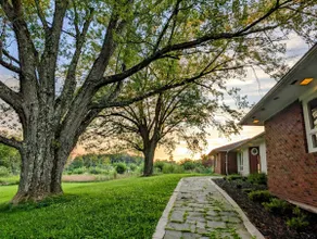 Game Room, 20 Acres, Oversized Rooms - Image 5