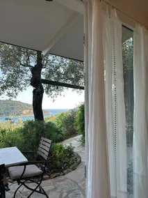 Bucolic cottage / stunning sea view 011022-LT-0052 - Image 2