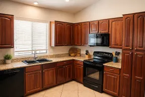 Cute, Clean, Comfy & Community (Amenities!) - Image 4