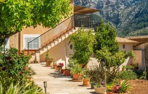 Penthouse overlooking Soller with garden & terrace - Image 4
