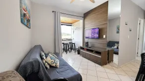 BBQ, swimming pool close to everything - Image 3