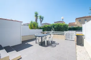 La Villa Prunelle * Air conditioning * Terrace * 800 m from the beach - Image 5