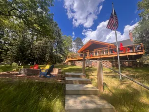 Northwoods Retreat Lakefront- sleeps up to 12 w/deck & firepit! Gorgeous views! - Image 5