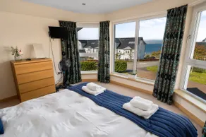 Stunning Sea Views - Luxury 4BR Beach House - Image 4