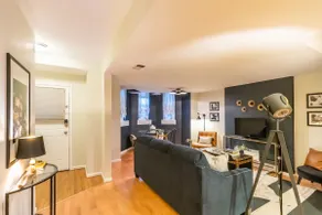 Chic Downtown Denver Retreat - Image 4
