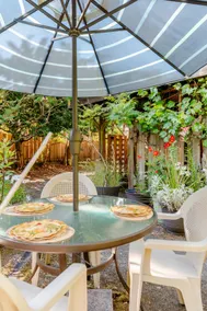 Northwest Garden Cottage: clean and cozy - Image 5