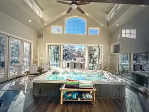 Colorado FarmHouse Retreat - Image 4