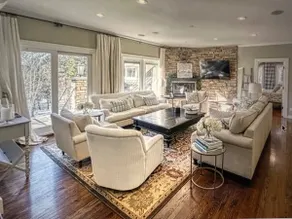 Colorado FarmHouse Retreat - Image 2