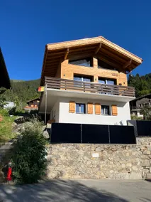 Stylishly renovated chalet in Goms for 6 people - Image 2