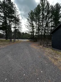 Parking, Walk to Town, King Bed - The Cable Cabin - Image 5