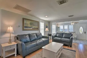 NY! Opskalere Galveston Cottage w / Wraparound Deck! - Image 4