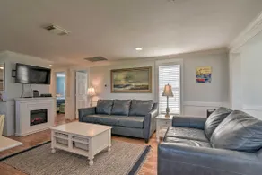 NY! Opskalere Galveston Cottage w / Wraparound Deck! - Image 5