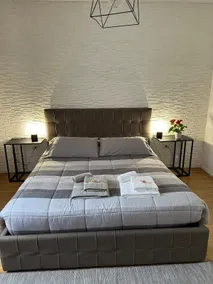 Villa Trevisi - ROOMS -free parking - Image 4