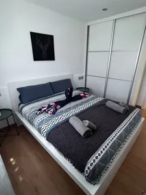 Jose's Apartments, 27 Queen Bed Apartment - Image 4