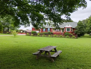 The Red Fox Inn-Suite Retreat-Minutes to Nashville - Image 2