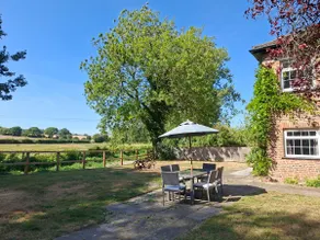 Preston Farm House, steeped in character and charm - Image 2