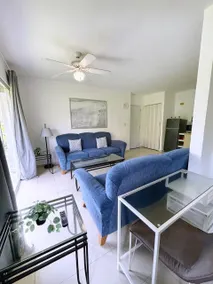 Cozy Little Spot! 2BR, 1st Level, Near Airport - Image 2