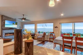 3BR Port Angeles Stunning ”Diamond on the Bluff” - Image 5