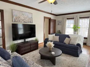 Walk to UD | 3BR House w/ King + Parking - Image 2