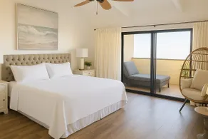 Ocean View Top Floor Kona Coast Resort - Image 3