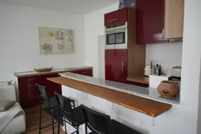 CALM HOME on the ground floor with private entrance - Image 3