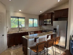 Panoramic views of Lake Austin high in the hills - Image 5