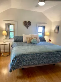 Bright Stylish Quiet Tiny Rock House - Image 2