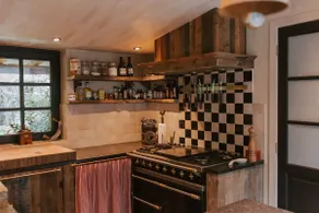 La Petite Foret Cottage in Brussels Countryside - Image 5