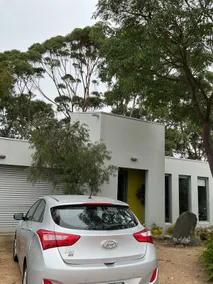 Apartment in a garden amongst the gum trees - Image 3