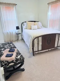 Quaint apartment #1 in the heart of Firestone Park - Image 5