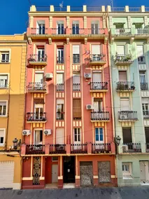 Stylish & Cozy Flat in heart of Ruzafa, Valencia - Image 5