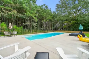 ATL airport pool villa, sleeps 10 - Image 3