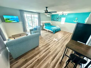 B⎈AT HOUSE OASIS⚓Steps to the water⚓Walk to Beach! - Image 3