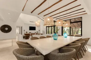 Casa Jero · Lagoon Front · Private Dock - Image 3