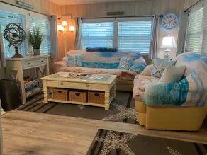 The Hideaway - Quaint and Peaceful Cottage - Image 4