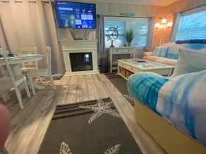 The Hideaway - Quaint and Peaceful Cottage - Image 3