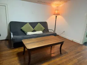 'Edith' Carriage House Getaway - I-75/Hamburg! - Image 3