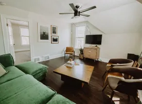 sunny upper unit - close to beach/downtown - Image 4