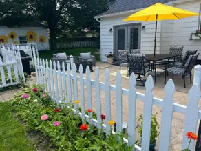 Cozy getaway: Notre Dame Football, Wine Tasting - Image 5