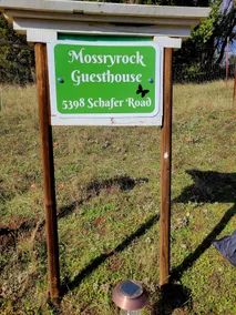 Mossyrock Strawbale Farmhouse Near Yosemite & Town - Image 2