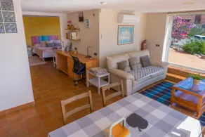 Sunny apartment, good view and with a pool - Image 5