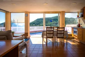 Sunny apartment, good view and with a pool - Image 2